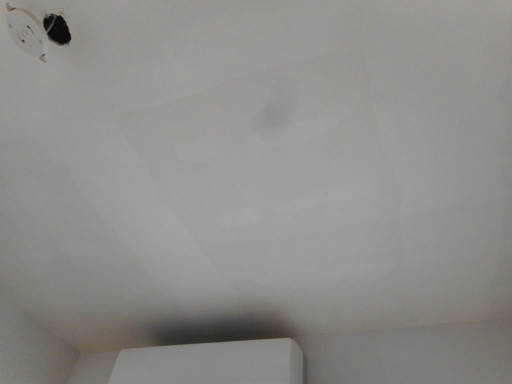 カラフルな寝室と書斎の壁紙リフォーム千葉市花見川区 千葉市 市原市のリフォームの費用価格