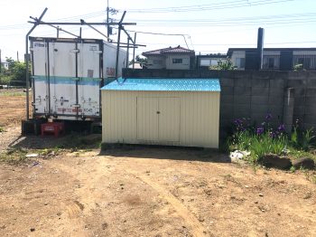 経年劣化による井戸ポンプ小屋と後の様子