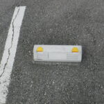 千葉市若葉区B病院様のパーキングの車輪止交換しました。