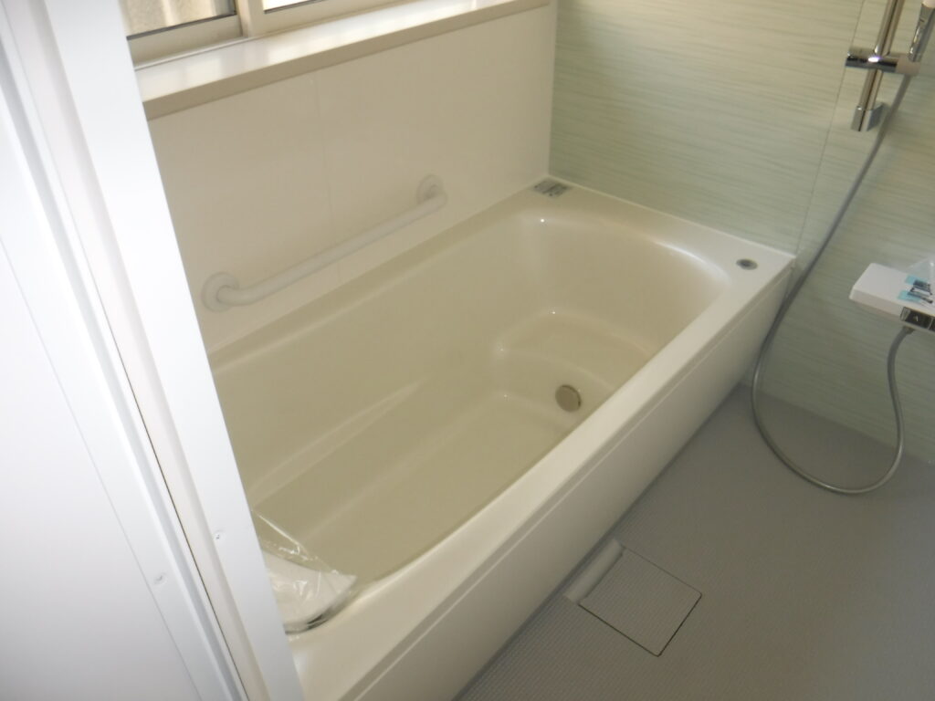 千葉市若葉区U様邸でTOTO製ユニットバスシンラに交換しました。