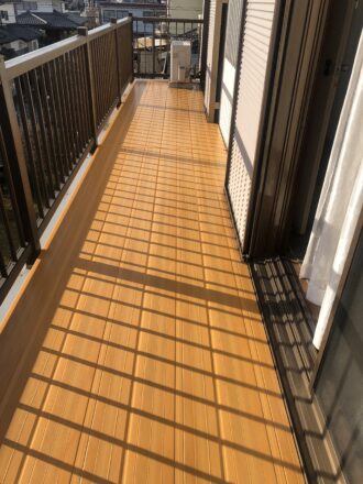 千葉市若葉区H様邸でベランダの床の交換工事をしました。