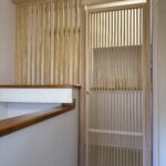 千葉県船橋市S様邸で階段前にねこ工房製にゃんが-ど取り付けました。