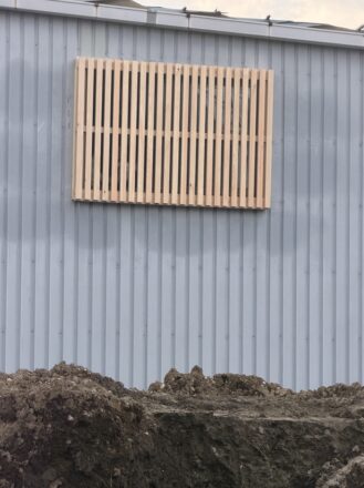 千葉市若葉区M様宅で木製の面格子を取り付けました。