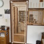 千葉市若葉区F様邸でねこ工房製にゃんが－どを台所入口に取り付けました。