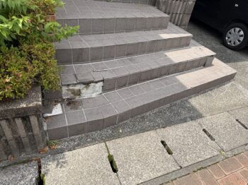 玄関ポーチ