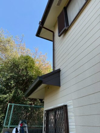 千葉市花見川区T様邸で樋の交換工事を行いました。