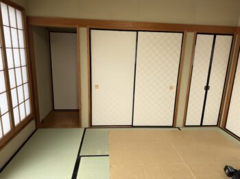 千葉県四街道市K様邸で襖と障子の貼替と畳の表替え工事を行いました。