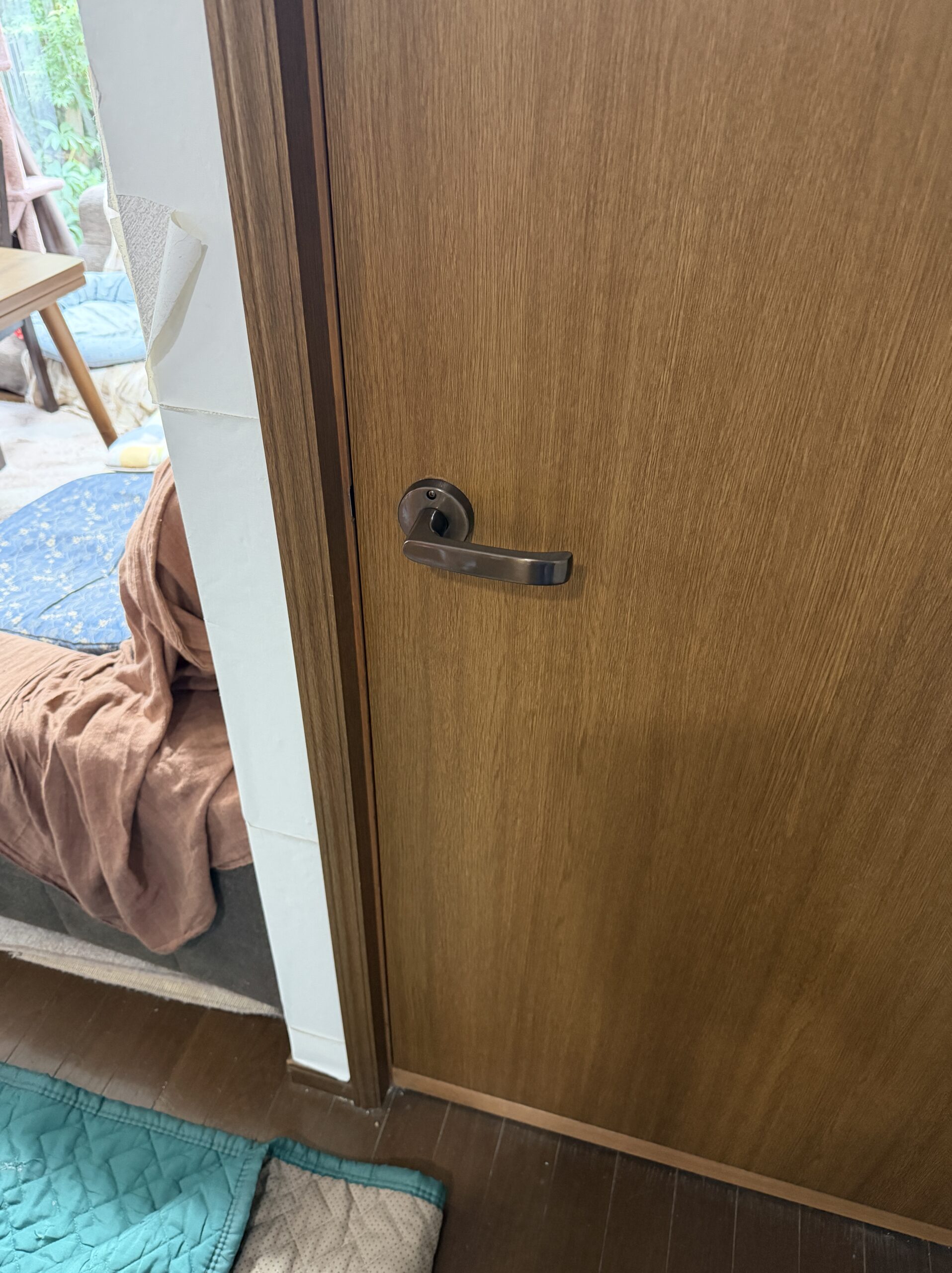 千葉市若葉区I様邸で和室のドアレバ－交換しました。