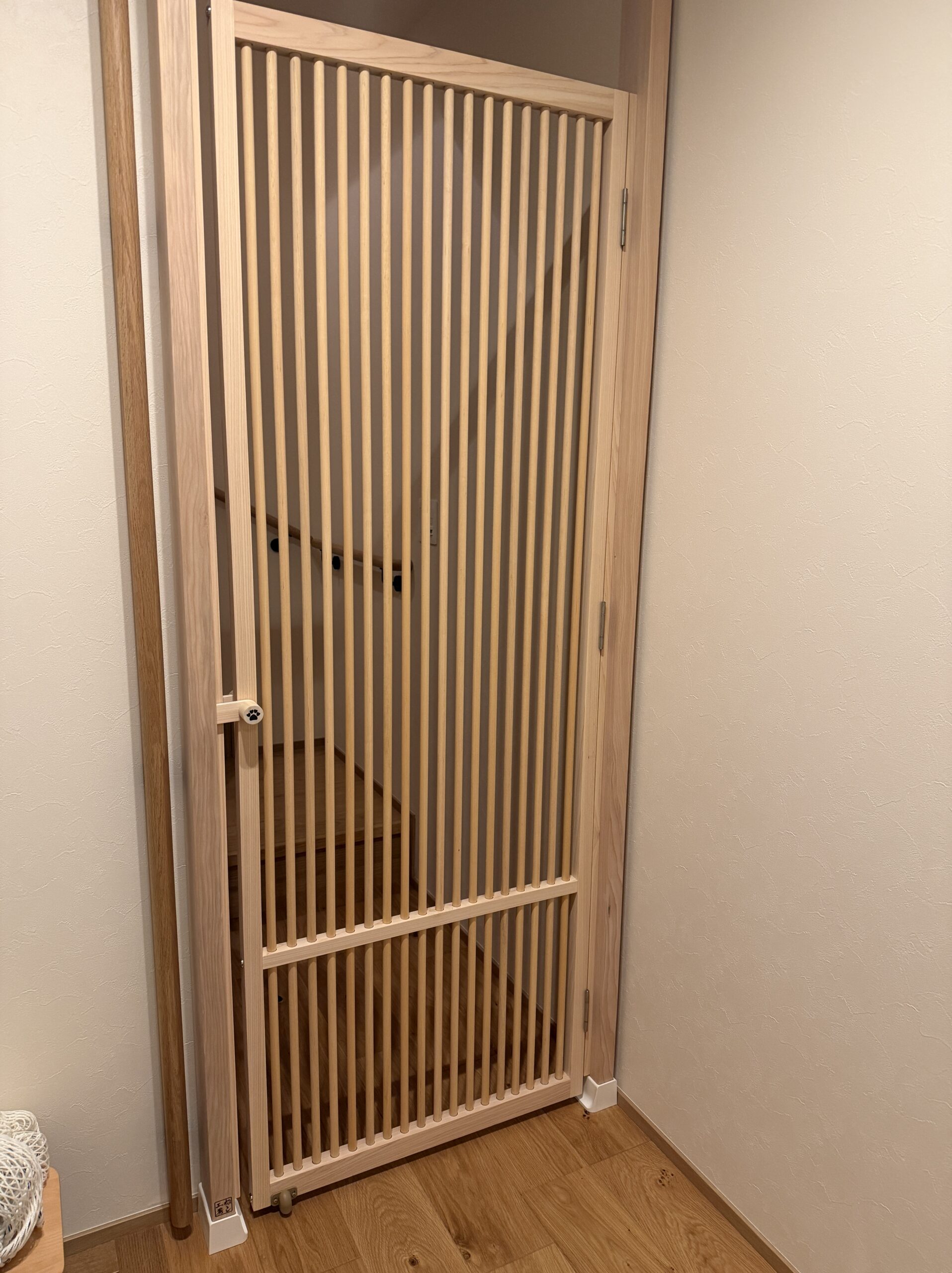 千葉県船橋市M様邸でにゃんがーどで脱走防止対策を行いました。
